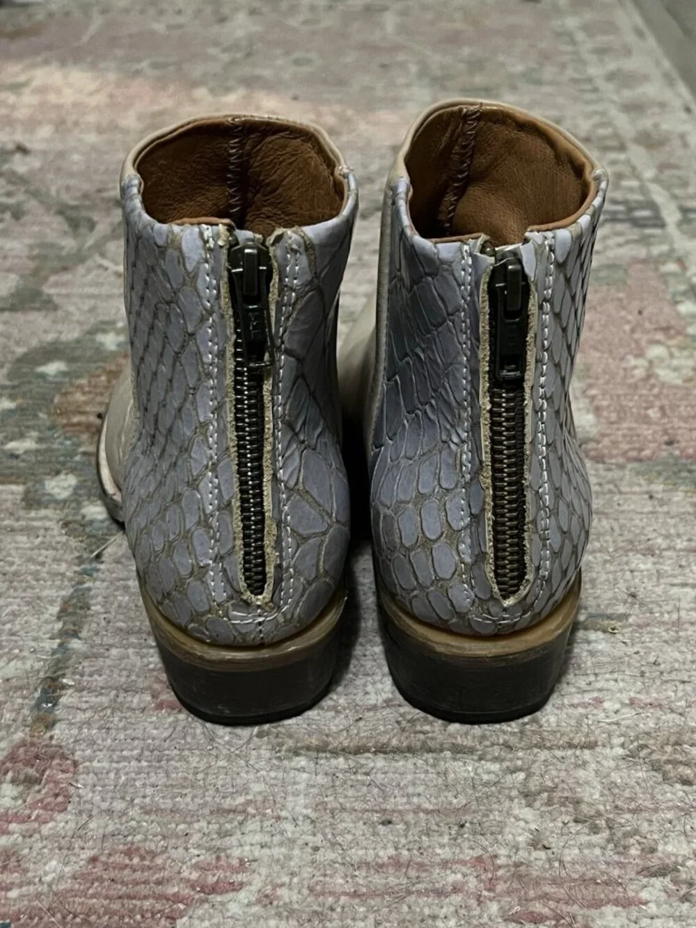Freebird By Steven Rule Boots Booties Western Boho Cream Silver Croc Size 6